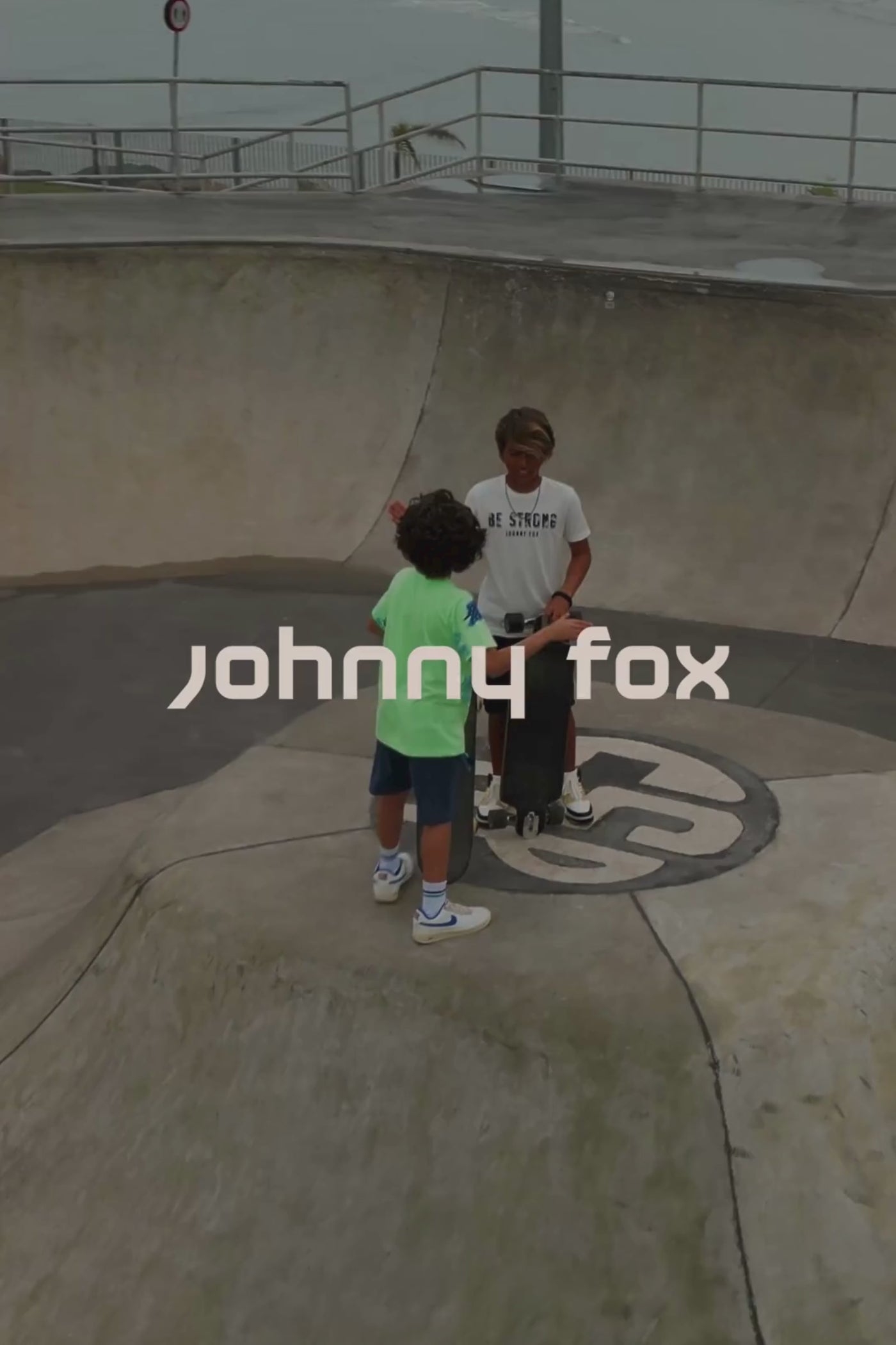 Conjunto de Camiseta em Meia Malha e Bermuda em Sarja Squash com Elastano 85072 Johnny Fox Teen Menino